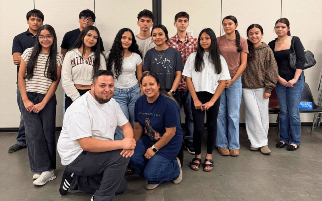 ¡Únete a Nuestro Grupo Juvenil!